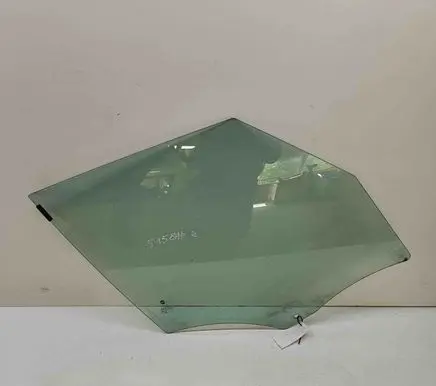 Fiat 500L Front door window glass four-door 51883737