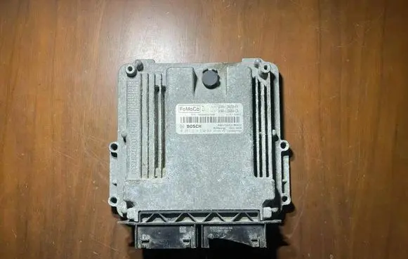 Ford Focus Engine control unit/module gk4a-12a650-fa GK4A12A650FA 0261S14530
