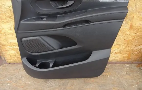 Mercedes-Benz Vito Viano W447 Front door card panel trim