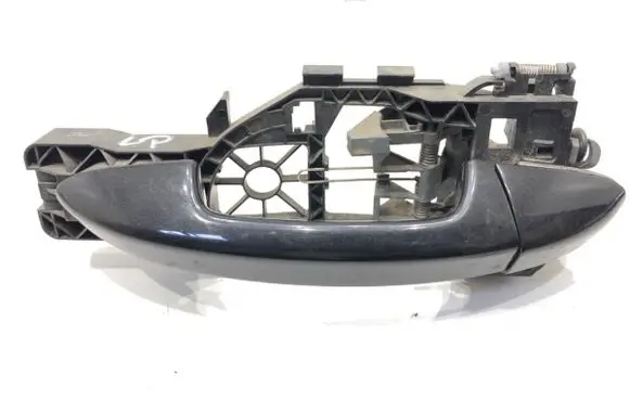 Volkswagen PASSAT B7 Front door exterior handle 