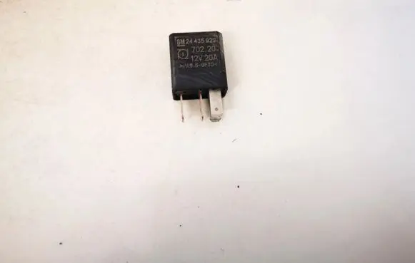 Opel Signum Other relay 24435922 70220