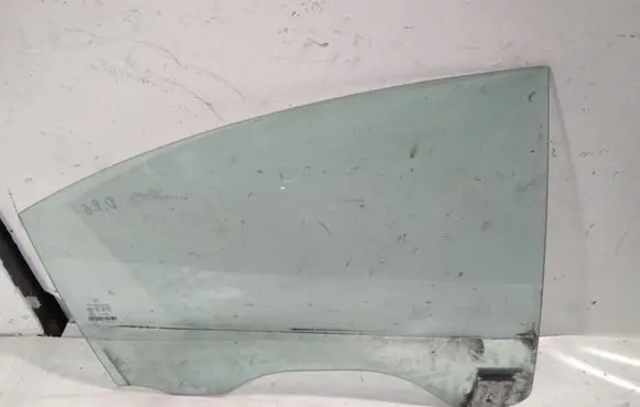 Mercedes-Benz CLS C219 Rear door window glass