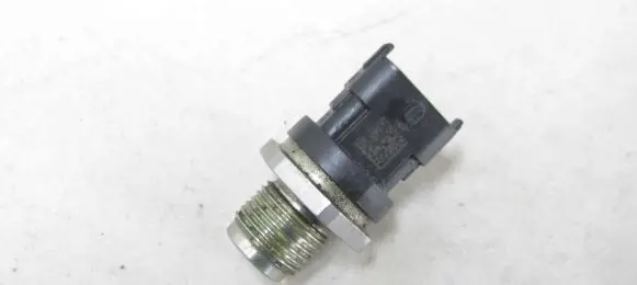 Honda CR-V Fuel pressure regulator 0281006316