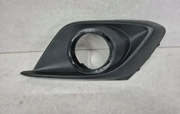 Mazda 3 III Front fog light trim/grill BJE150C11