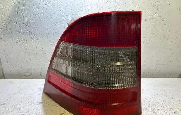 Mercedes-Benz ML W163 Rear/tail lights A1638200077