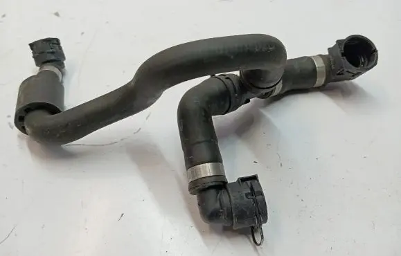 Mercedes-Benz GLC X253 C253 Engine coolant pipe/hose A2135016982