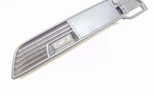 Volkswagen Touareg II Other trunk/boot trim element 7P6868248