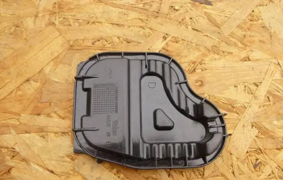 Seat Leon (1P) Headlight/headlamp dust cover 5P0941608
