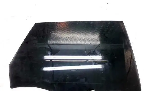 Rear door window glass