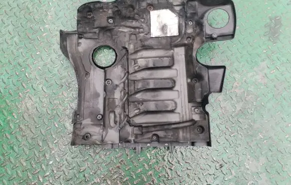 BMW 5 E60 E61 Engine cover (trim) 15196001