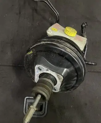 Audi A6 S6 C6 4F Brake booster