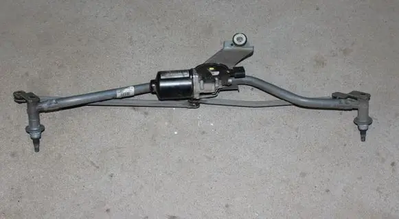 Iveco Daily 6th gen Front wiper linkage and motor W000051915