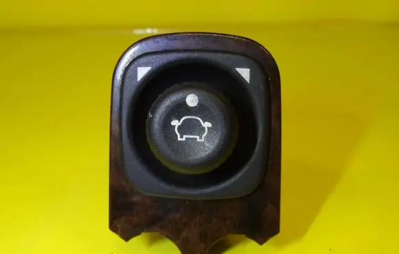 Ford Scorpio Wing mirror switch 95GG17B676AA