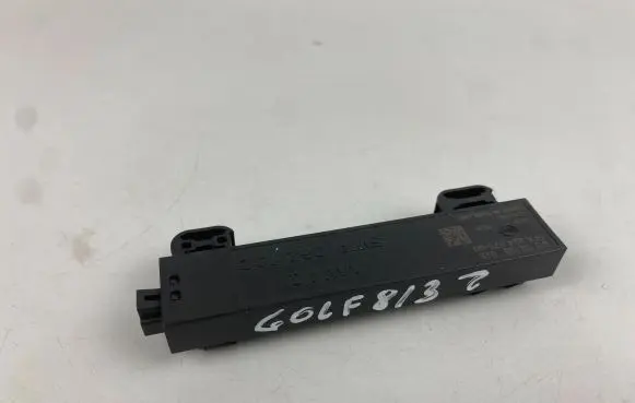 Volkswagen Golf VIII Keyless system antenna 5WA962132
