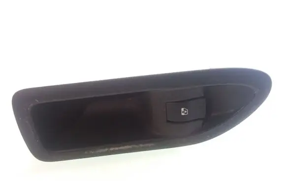 Renault Laguna II Electric window control switch 8200016013