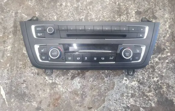 BMW 3 F30 F35 F31 Central console control unit 