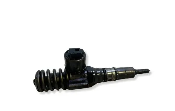 Volkswagen Golf Plus Fuel injector 03G130073G