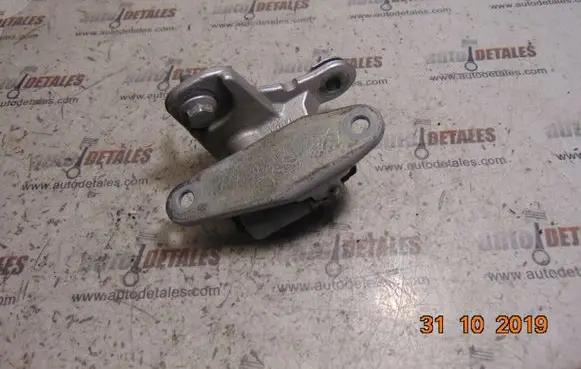 Mercedes-Benz A W169 Front door lower hinge 
