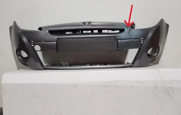 Renault Clio III Front bumper 8200799935