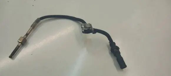 Mercedes-Benz C AMG W205 Exhaust gas temperature sensor A0009058904