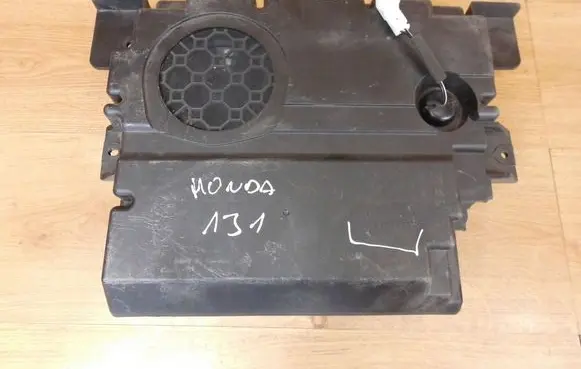 Honda CR-V Subwoofer speaker