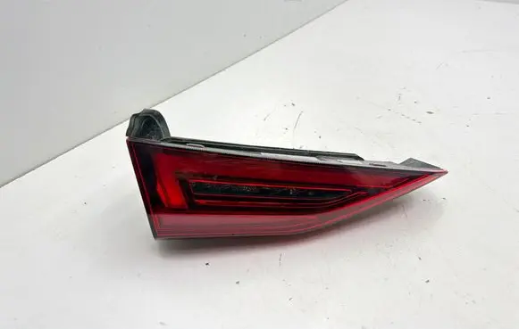 Audi A3 8Y Tailgate rear/tail lights 8Y0945307 0021352114 H8Y094530