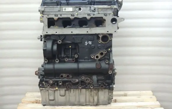Skoda Superb B8 (3V) Engine MOTORDFEA 04L103292F