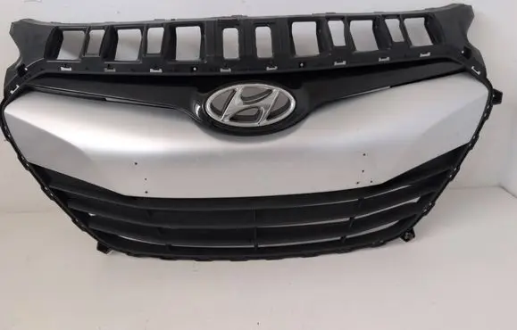 Hyundai i30 Front bumper upper radiator grill 86352A6000