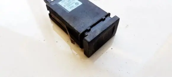 Volkswagen PASSAT B5 Windscreen/window heater switch 3b0959621b