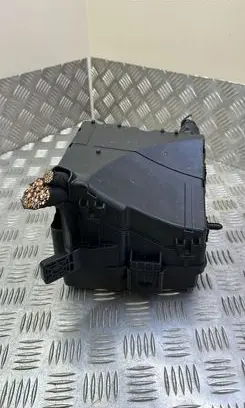 KIA Sorento Fuse box set 912402P021