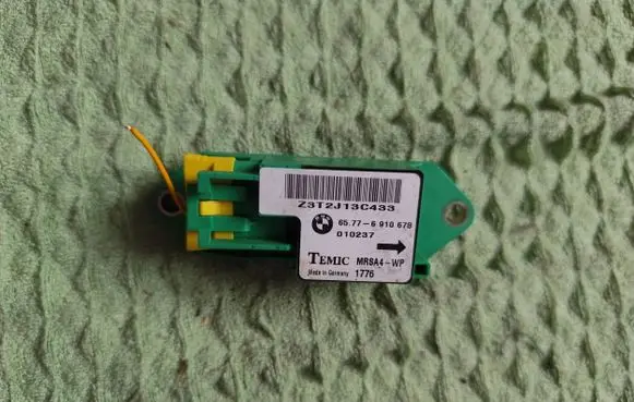 BMW 5 E39 Airbag deployment crash/impact sensor 6910678 65776910678 010237