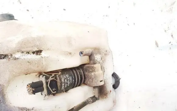 Opel Meriva A Windscreen/windshield washer pump