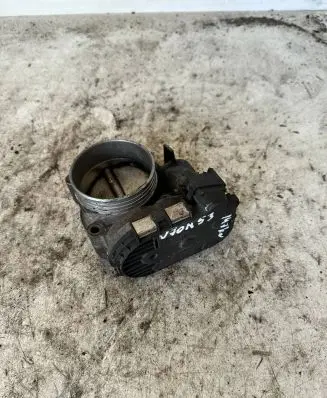 Volvo V70 Throttle valve 30711552