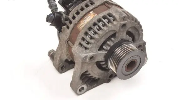 Volvo V50 Generator/alternator 8688163