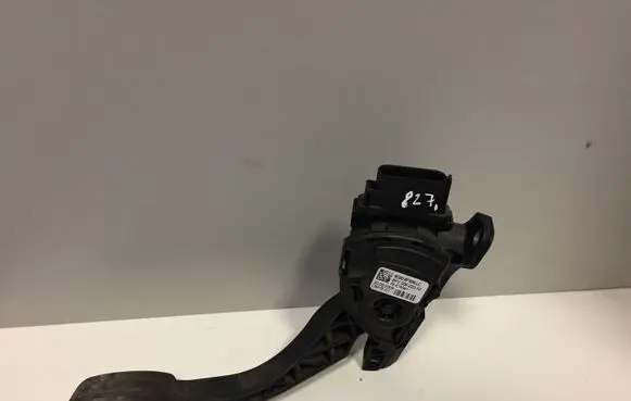 Ford S-MAX Accelerator throttle pedal 6G929F836LC