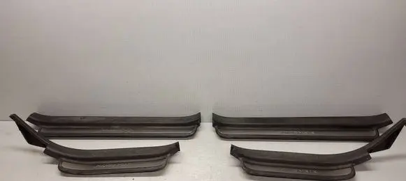 Toyota Avensis T250 sill trim set (inner) 6791705050 6791305050 6791405050