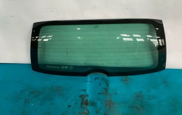 Renault Clio II Rear windscreen/windshield window 7701071024