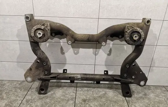Mercedes-Benz C W204 Front subframe