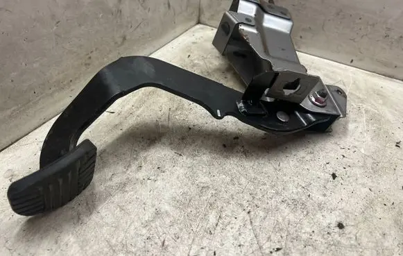 Clutch pedal