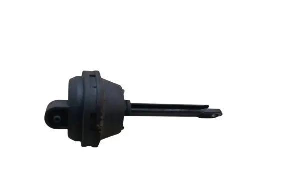 Volkswagen PASSAT B6 Vacuum valve 