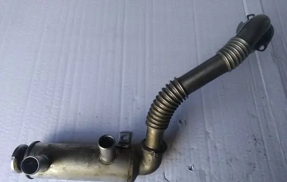 Mazda 2 EGR valve cooler 2S6Q9F464AB VP1U3H9P445AF