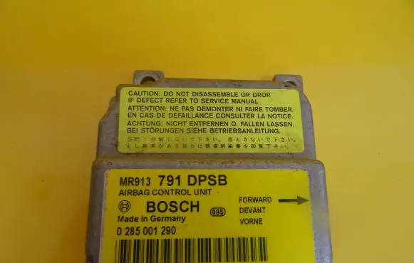 Mitsubishi Carisma Airbag control unit/module 0285001290