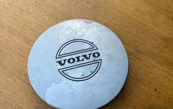 Volvo 480 Original wheel cap 416507 81280