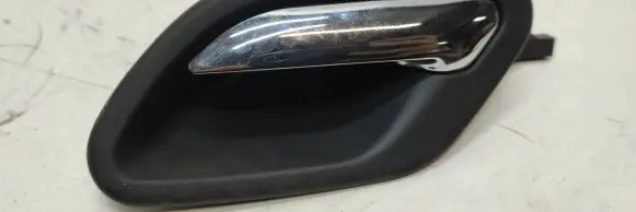 BMW 5 E39 Front door interior handle 8226049
