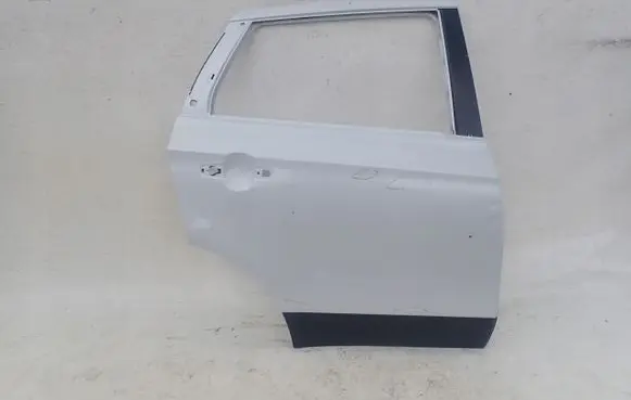 Suzuki SX4 S-Cross Rear door