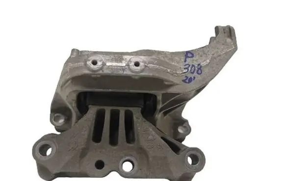 Peugeot 308 Engine mount bracket 44103720