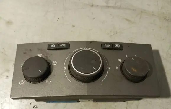 Opel Zafira B Climate control unit 13247812