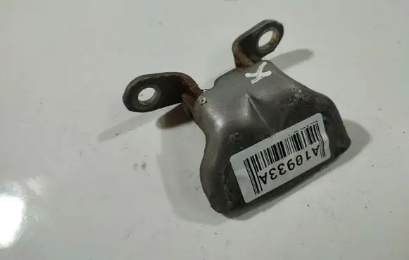 Nissan Primera Rear door lower hinge 