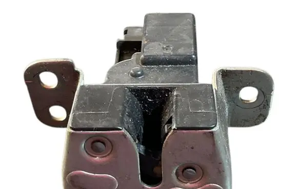 Chevrolet Captiva Tailgate/trunk/boot lock/catch/latch