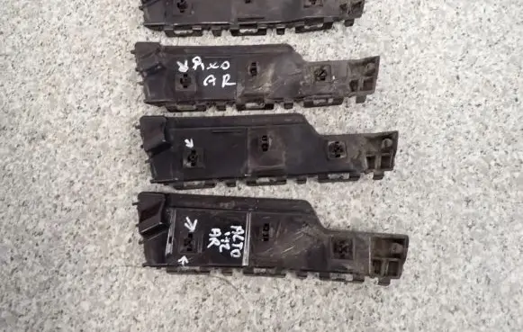 Suzuki Alto Front bumper mounting bracket